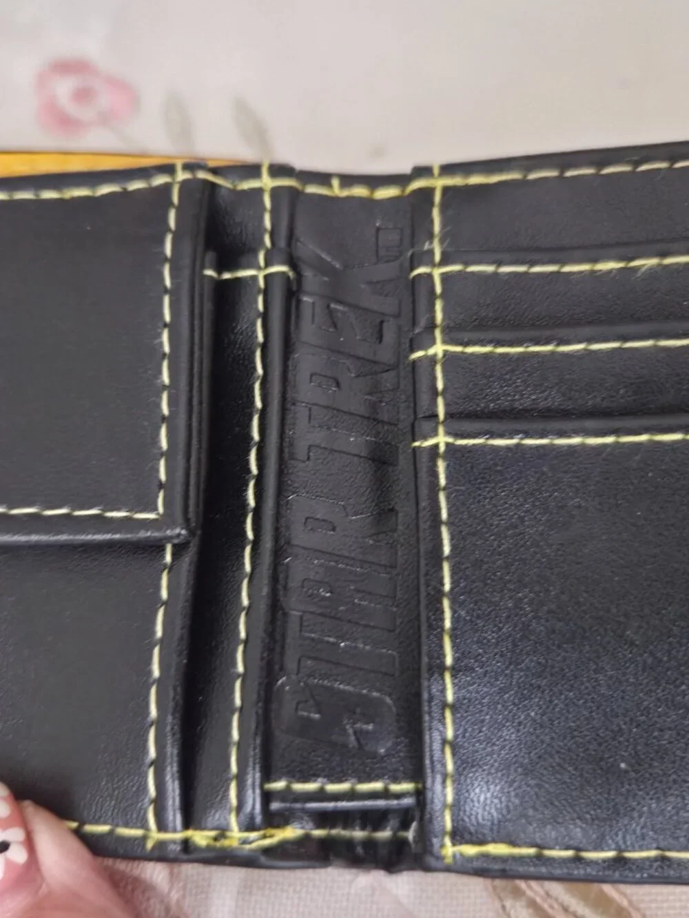 Star Trek Commend Logo Yellow Bifold Wallet